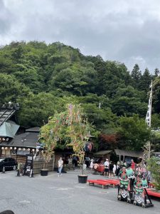 いろり山賊の雰囲気